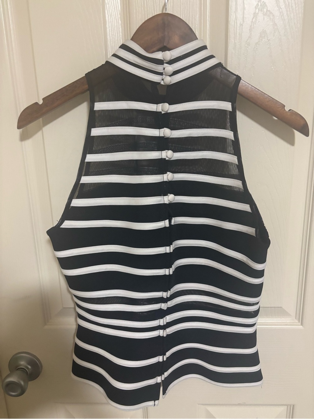 JS Collections Black White Striped Mesh Halter Top Size 10 - Picture 4 of 9